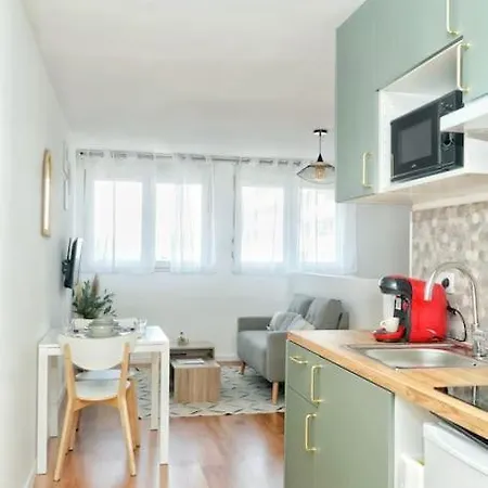 شقة Charmant T1 A / Lovely Cozy Flat In